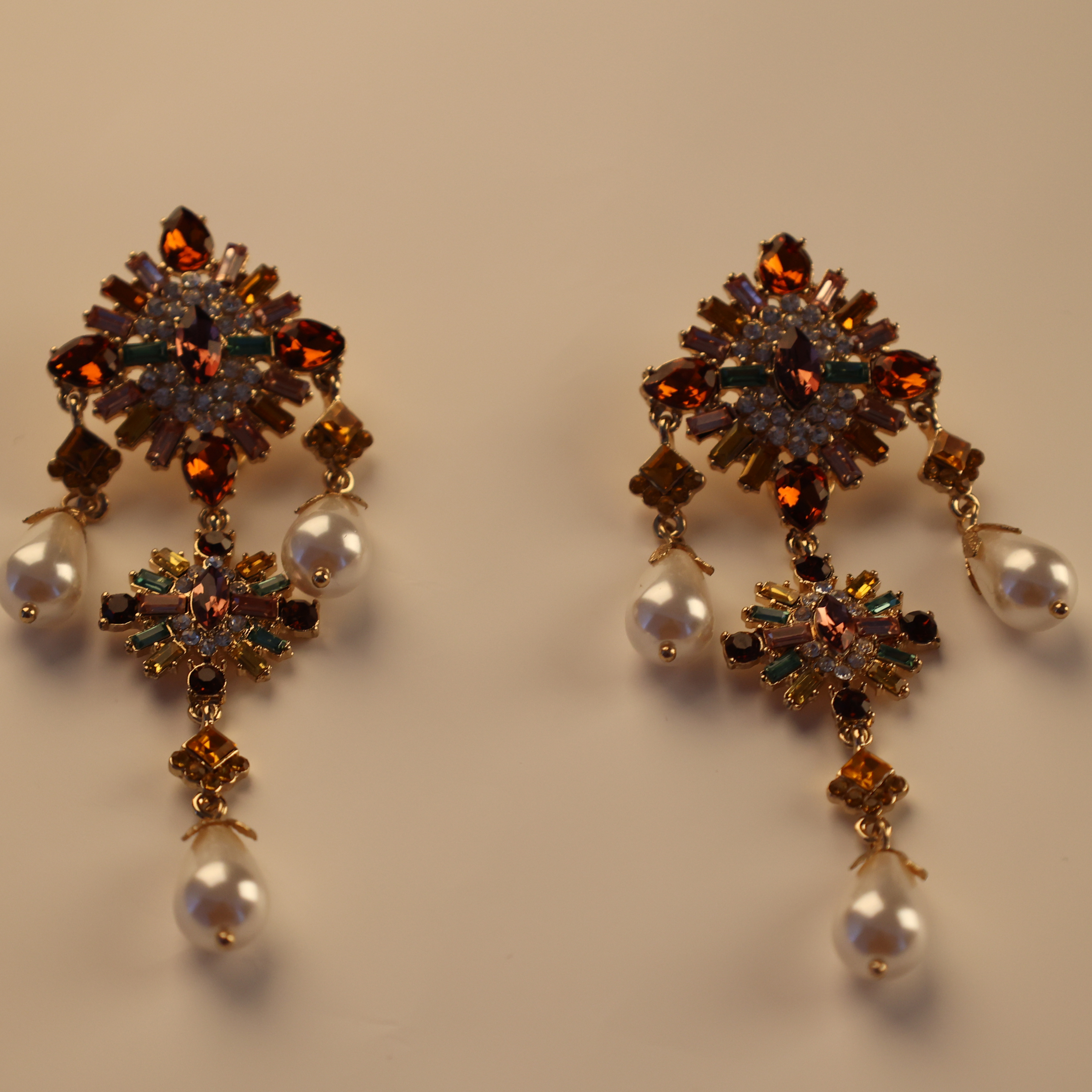 Fashion Jewelry Earrings Women Zircon Inlaid Gold-Plated Earrings